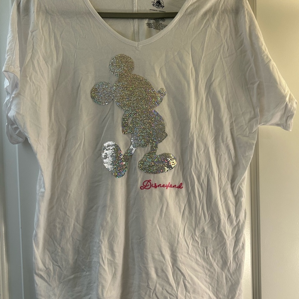 Disneyland White T-Shirt with Reversible Sequin Mickey Design